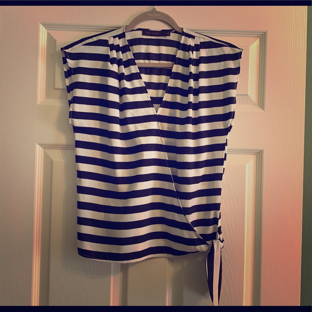 Black-and-white Stripes Top
